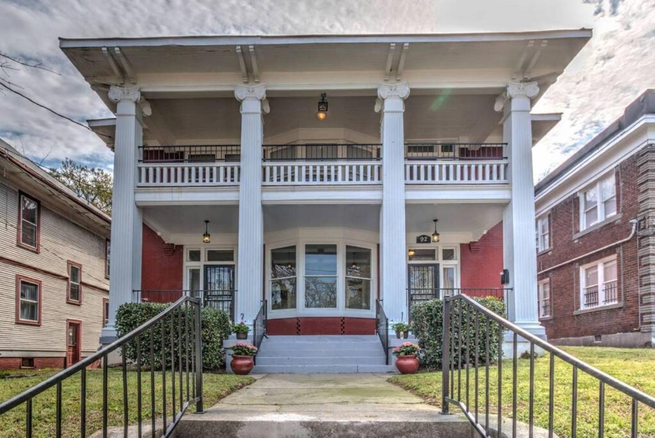 Apartment Classic Woodwork And Details In 1912 Colonial Memphis