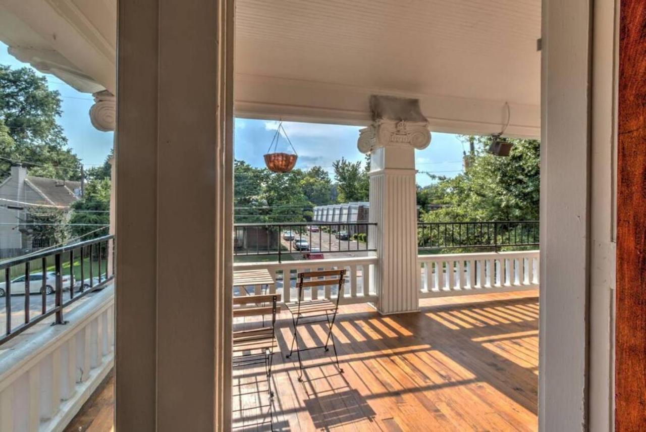 Apartment Classic Woodwork And Details In 1912 Colonial Memphis