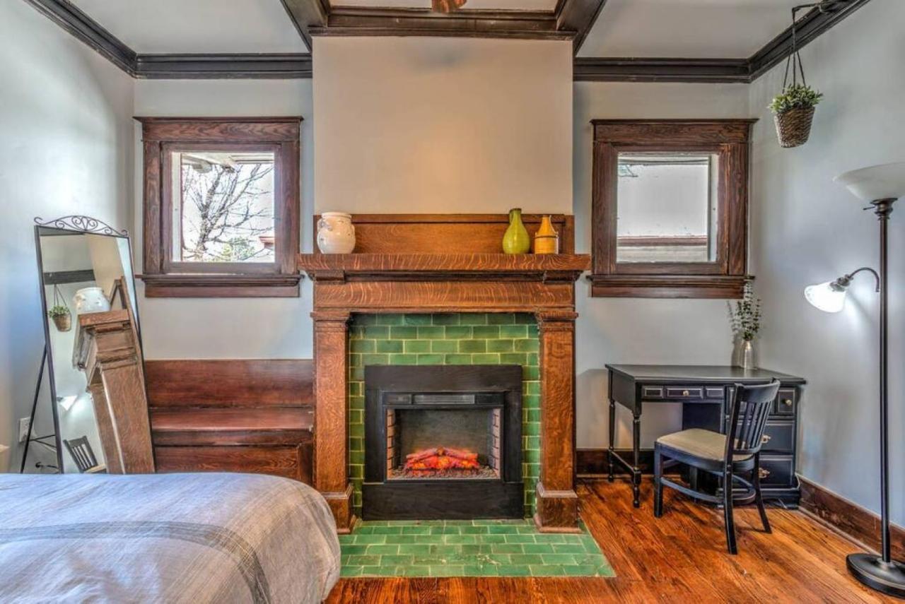 Classic Woodwork And Details In 1912 Colonial Apartment *
